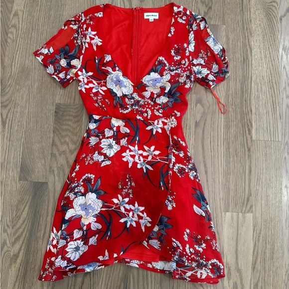 Floral dress. Perfect condition only worn once. - Picture 1 of 5